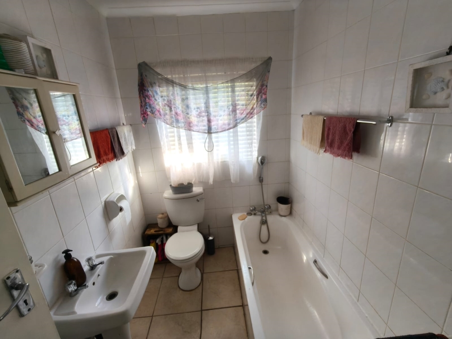 3 Bedroom Property for Sale in Safari Gardens North West